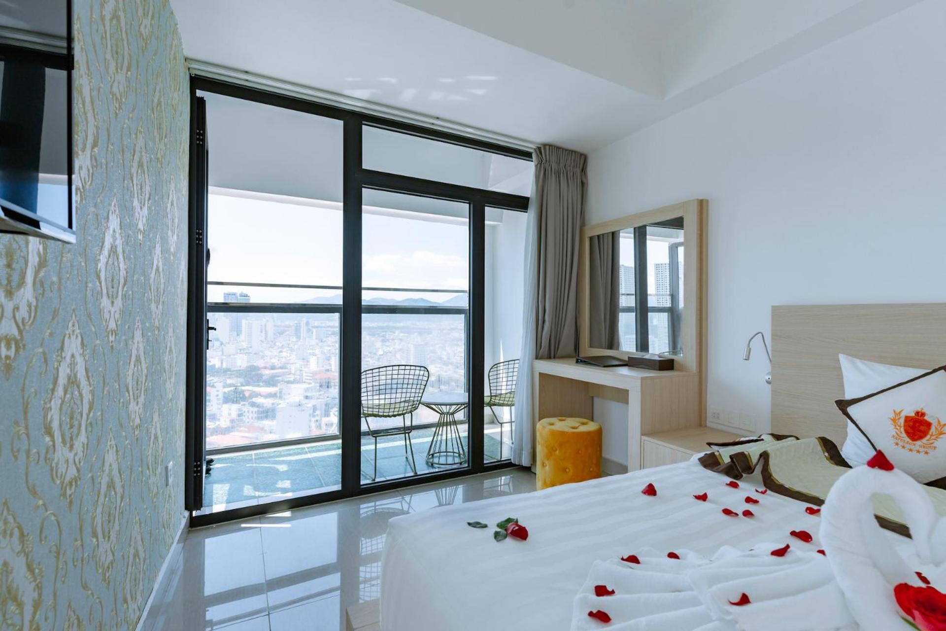 Napoleon Nha Trang Hotel Экстерьер фото
